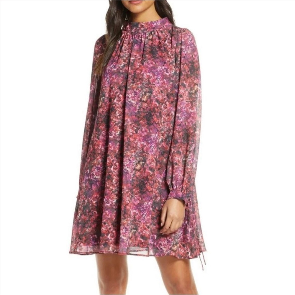 EUC- MARK + JAMES by BADGLEY MISCHKA Trapeze Dress